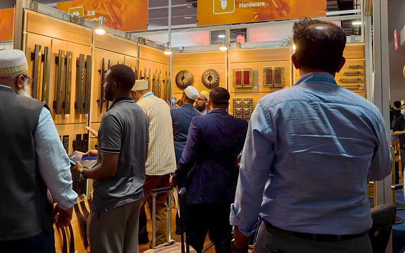 Live exhibition shots